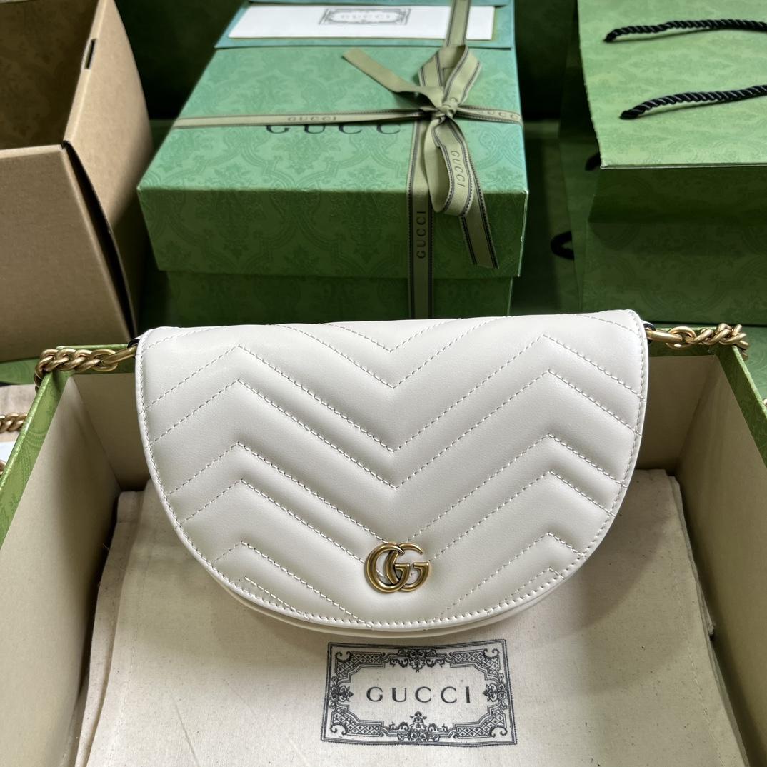 Gucci GG Marmont Matelasse Chain Mini Bag (20x 14.5x 4cm) - everydesigner