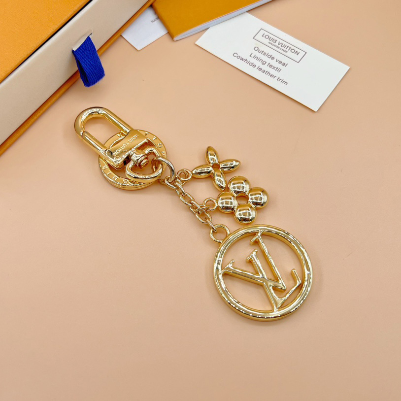 Louis Vuitton Blooming Key Holder   M01006 - everydesigner