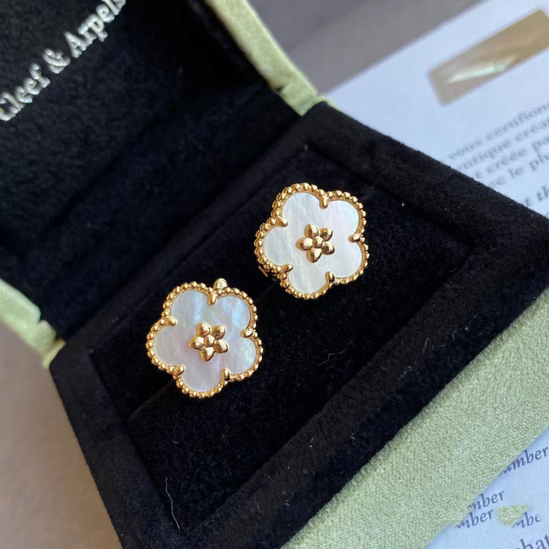 Van Cleef & Arpels Earrings - everydesigner