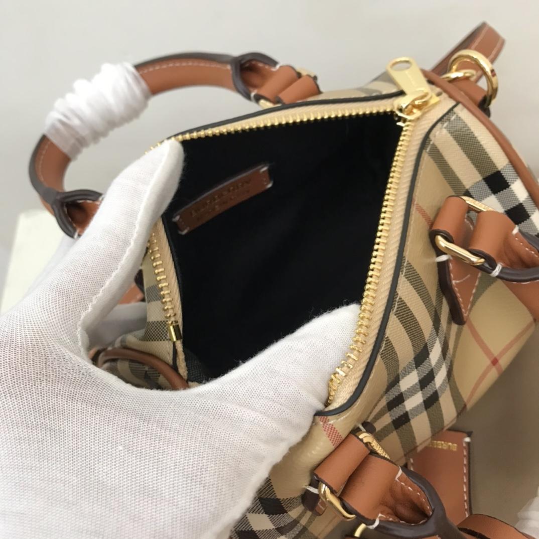 Burberry Check Mini Bowling Bag - everydesigner