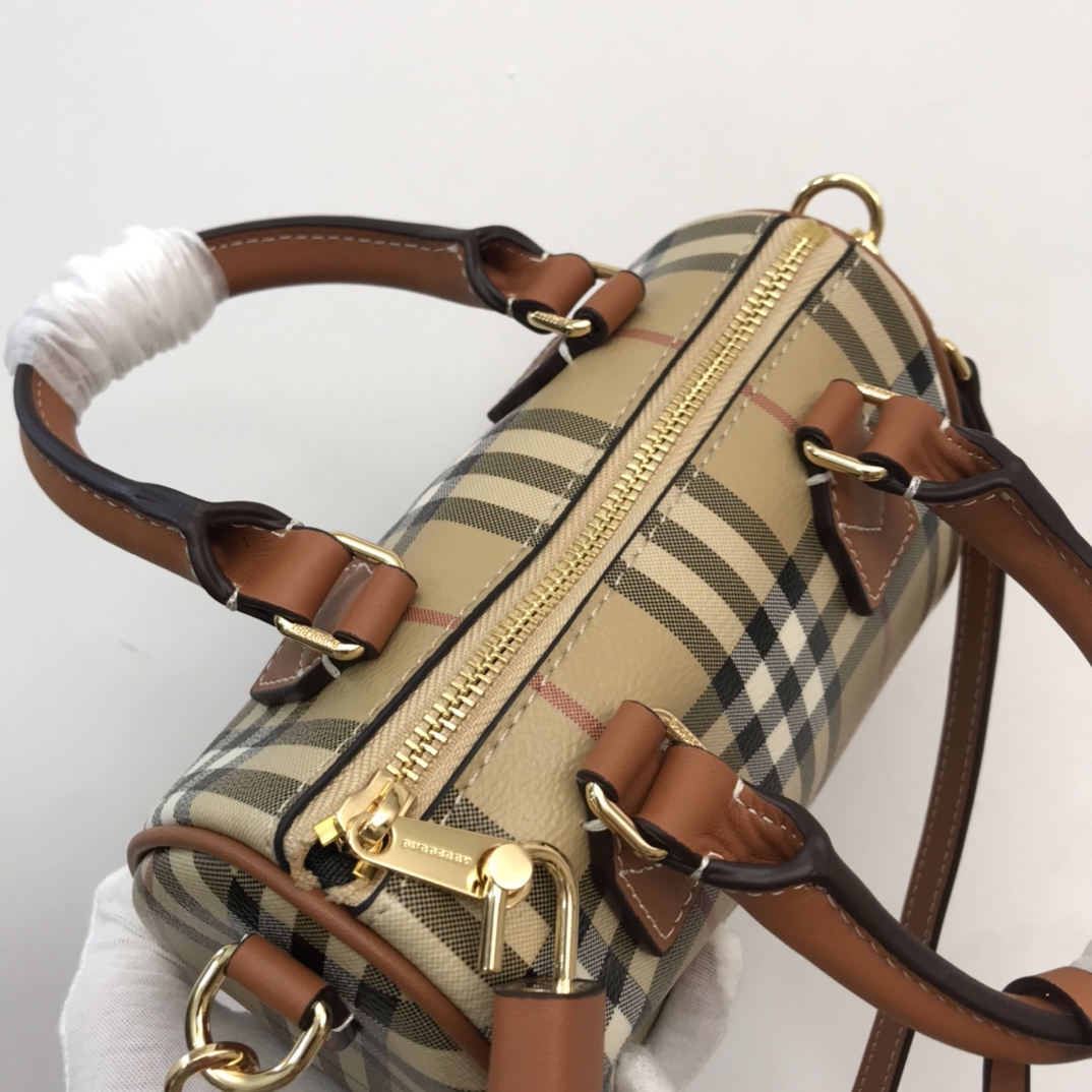 Burberry Check Mini Bowling Bag - everydesigner