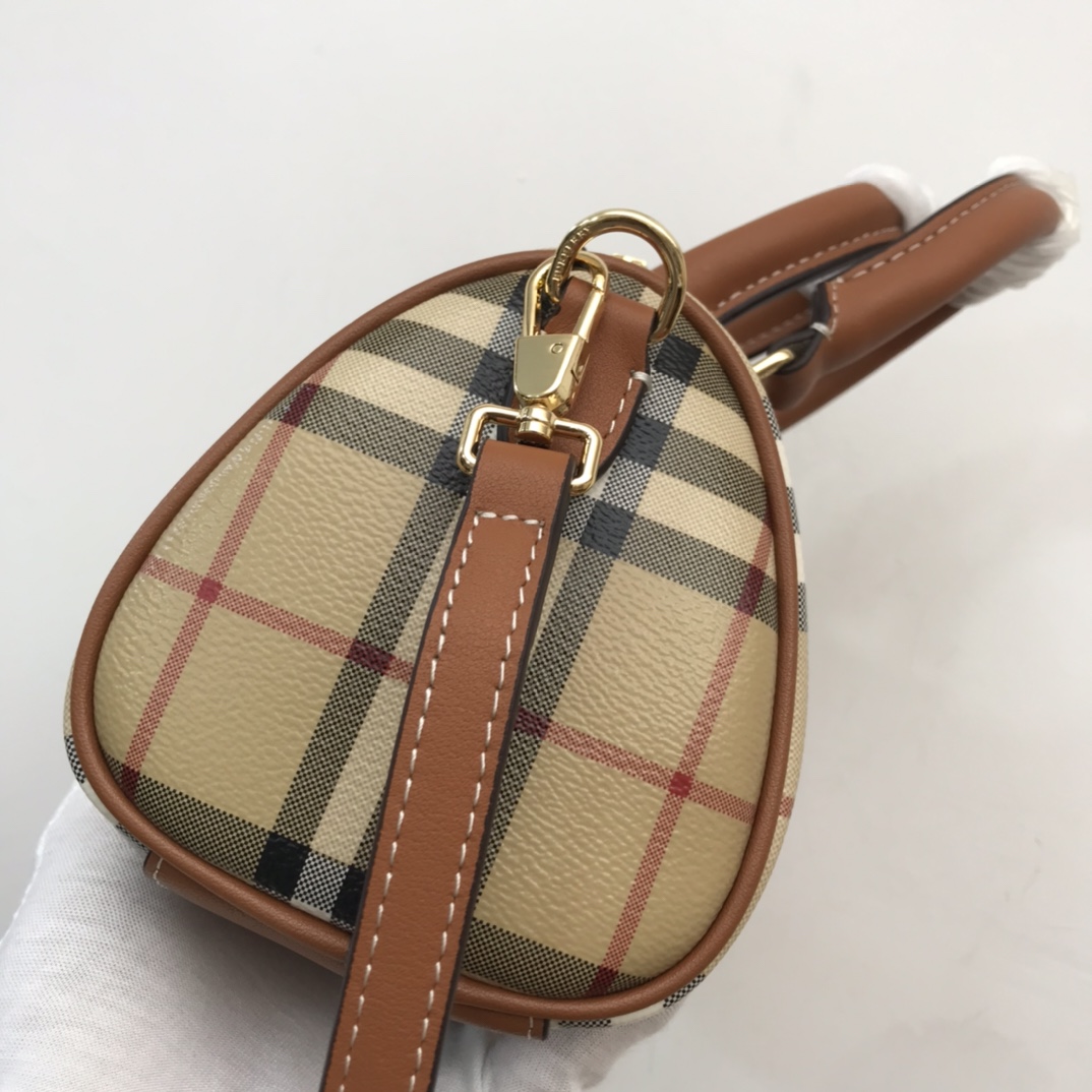 Burberry Check Mini Bowling Bag - everydesigner