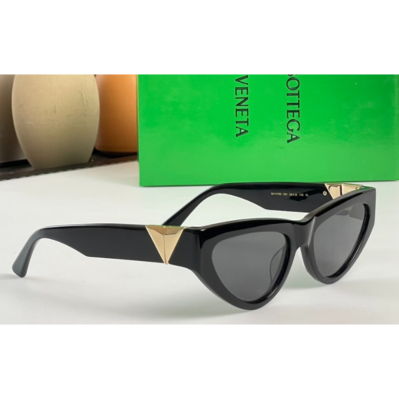 Bottega Veneta Sunglasses - everydesigner