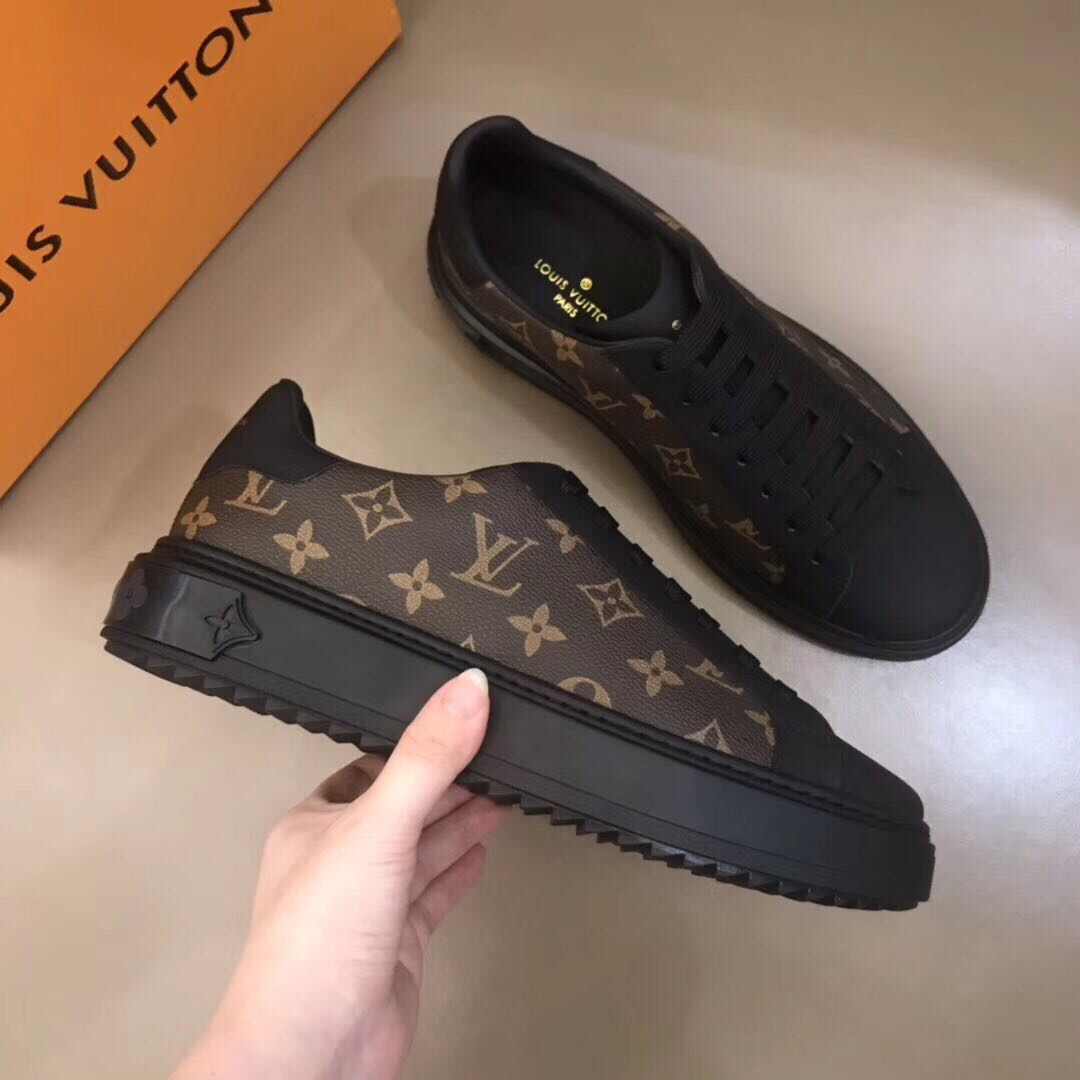 Louis Vuitton Monogram Sneakers - everydesigner