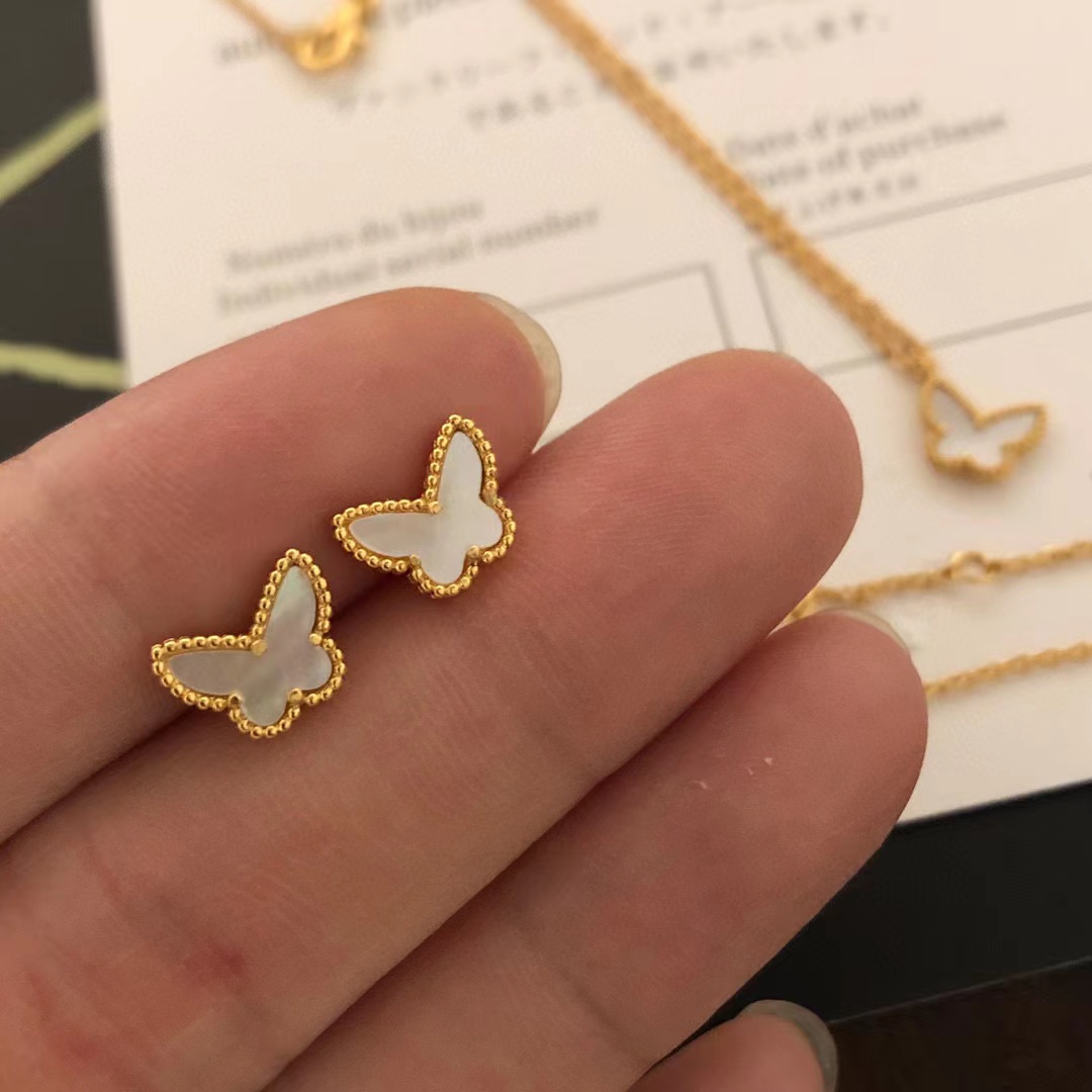 Van Cleef & Arpels Butterfly Earstuds - everydesigner