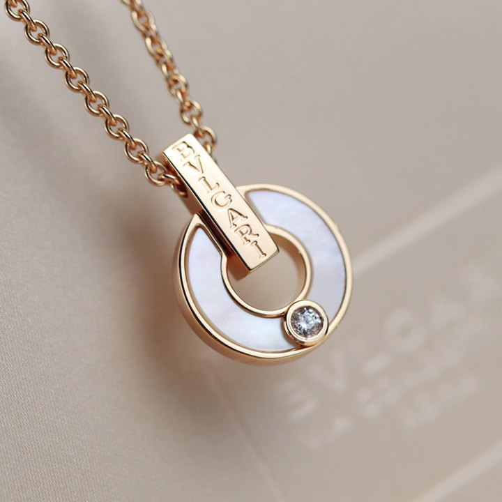 Bvlgari Necklace - everydesigner