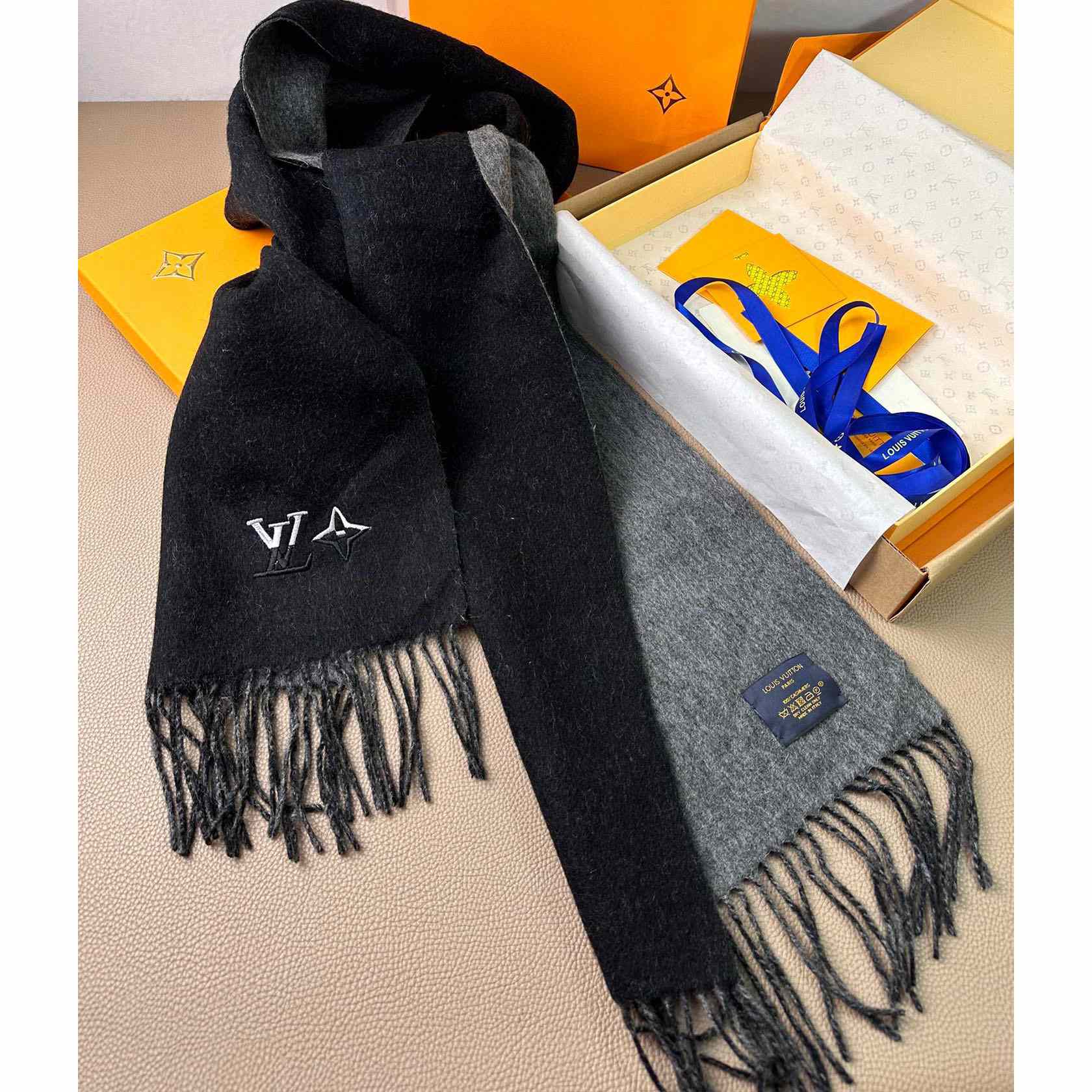 Louis Vitton LV Dual Scarf - everydesigner