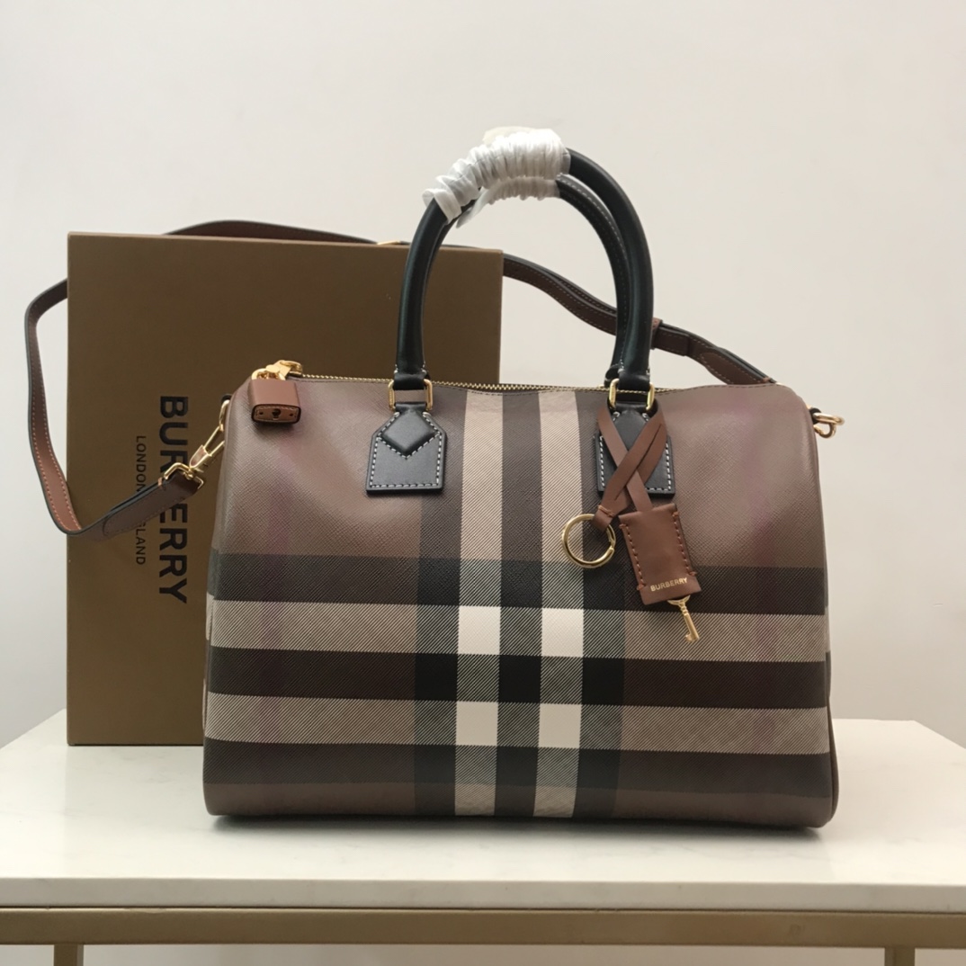 Burberry Medium Check-pattern Leather Bowling Bag (30 x 15 x 21cm) - everydesigner