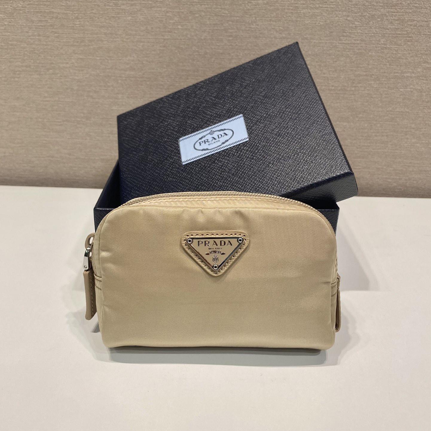 Prada Re-Nylon Necessaire - everydesigner