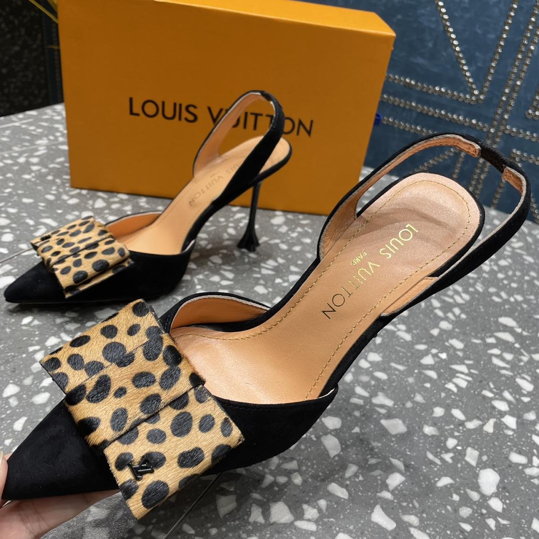 Louis Vuitton Blossom Slingback Pump - everydesigner