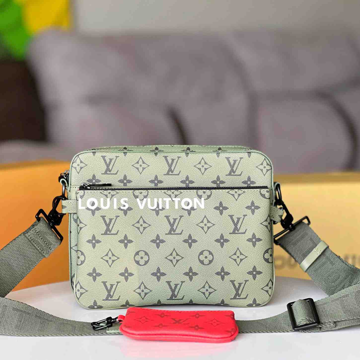 Louis Vuitton Trio Messenger   M23783 - everydesigner