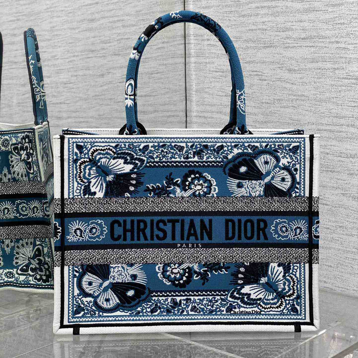 Dior Medium Dior Book Tote - everydesigner