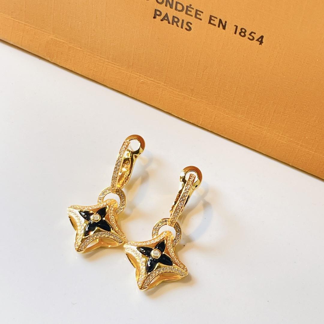 Louis Vuitton Ever Blossom Earrings   Q9696 - everydesigner