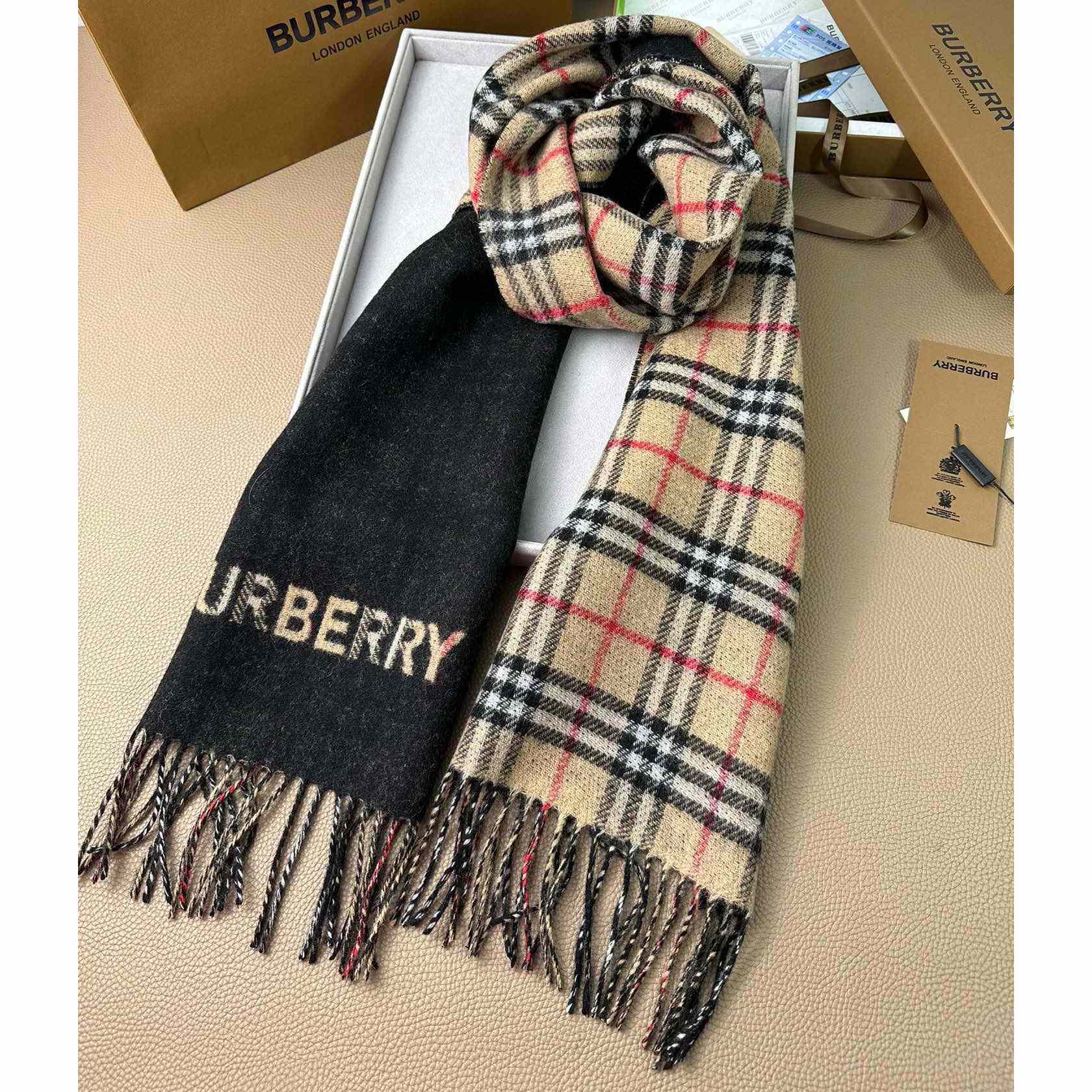 Burberry Reversible Check Cashmere Scarf - everydesigner