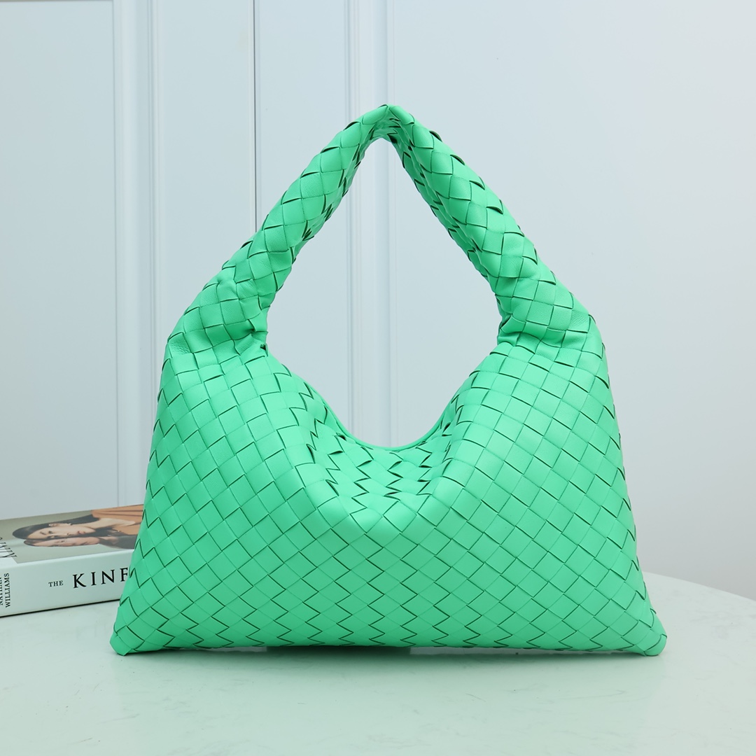 Bottega Veneta Small Hop - everydesigner