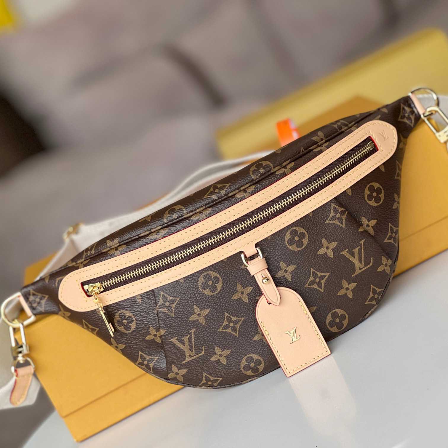 Louis Vuitton High Rise (38×16×8cm)  M46784C - everydesigner