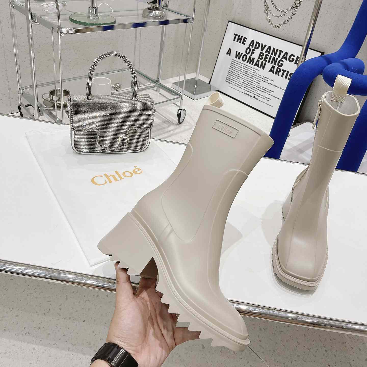 Chloe Debossed-logo Chunky Boots - everydesigner