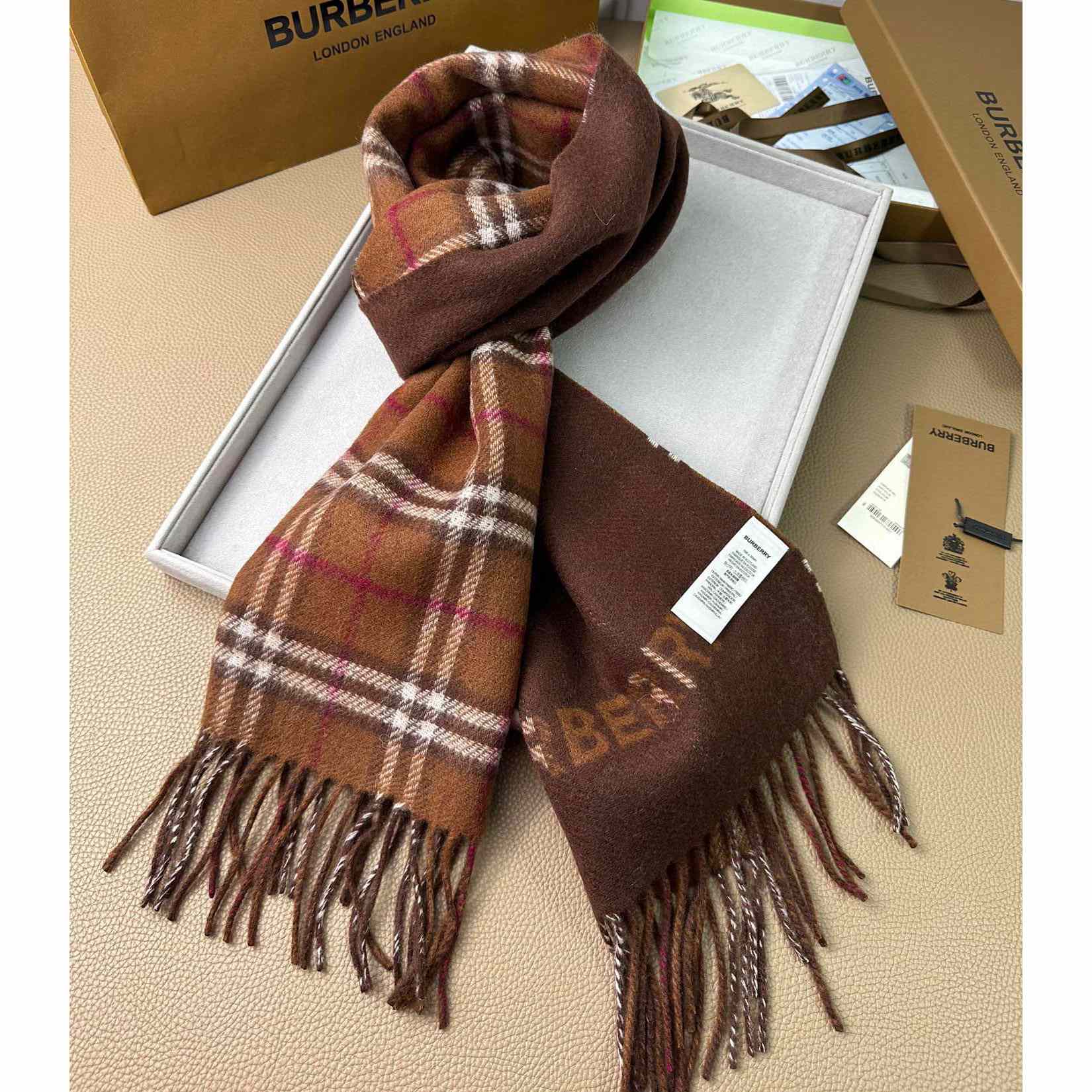 Burberry Reversible Check Cashmere Scarf - everydesigner