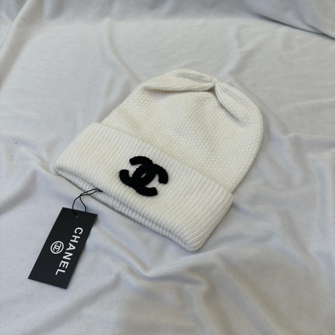 Chanel CC Beanie  - everydesigner