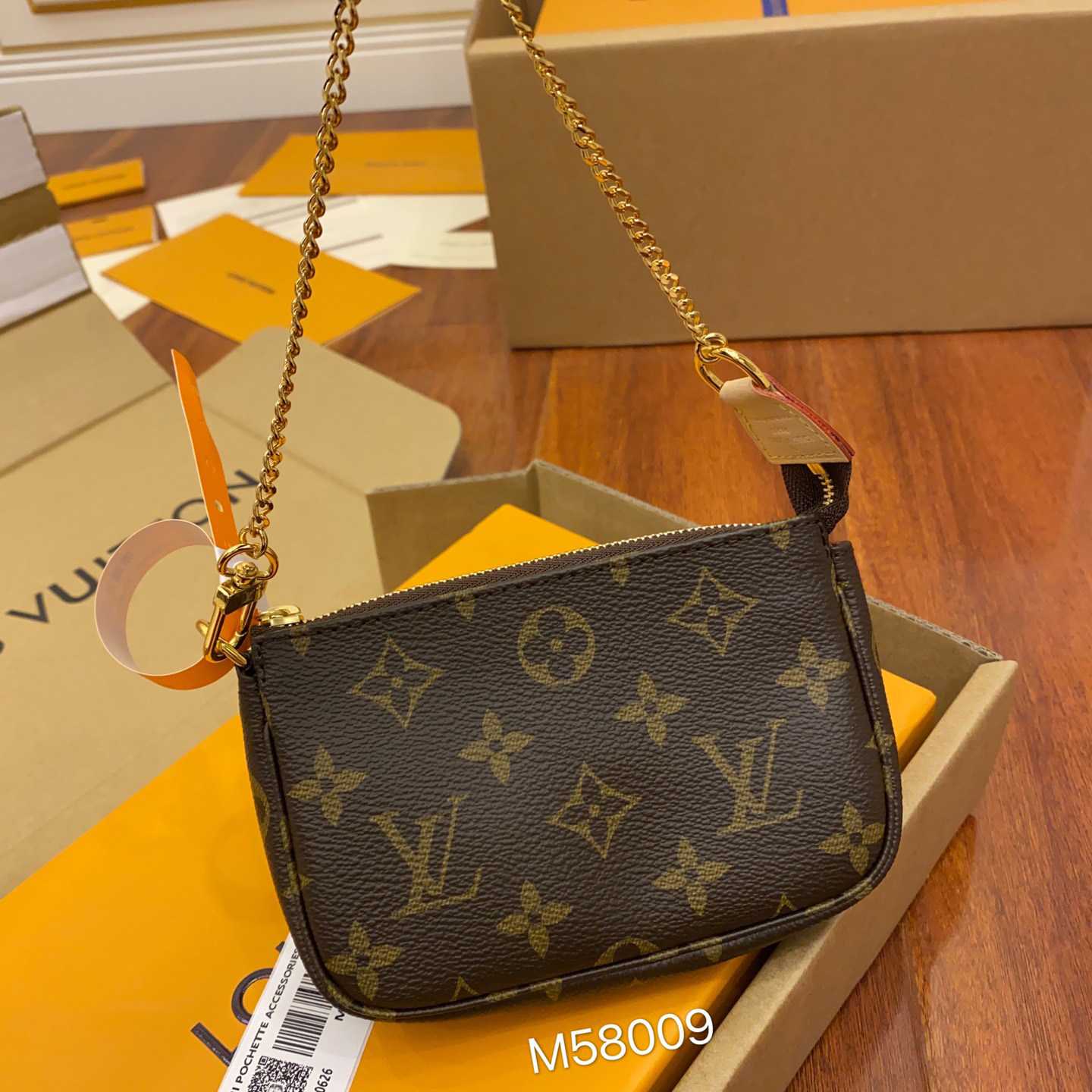 Louis Vuitton Mini Pochette Accessoires M58009 - everydesigner