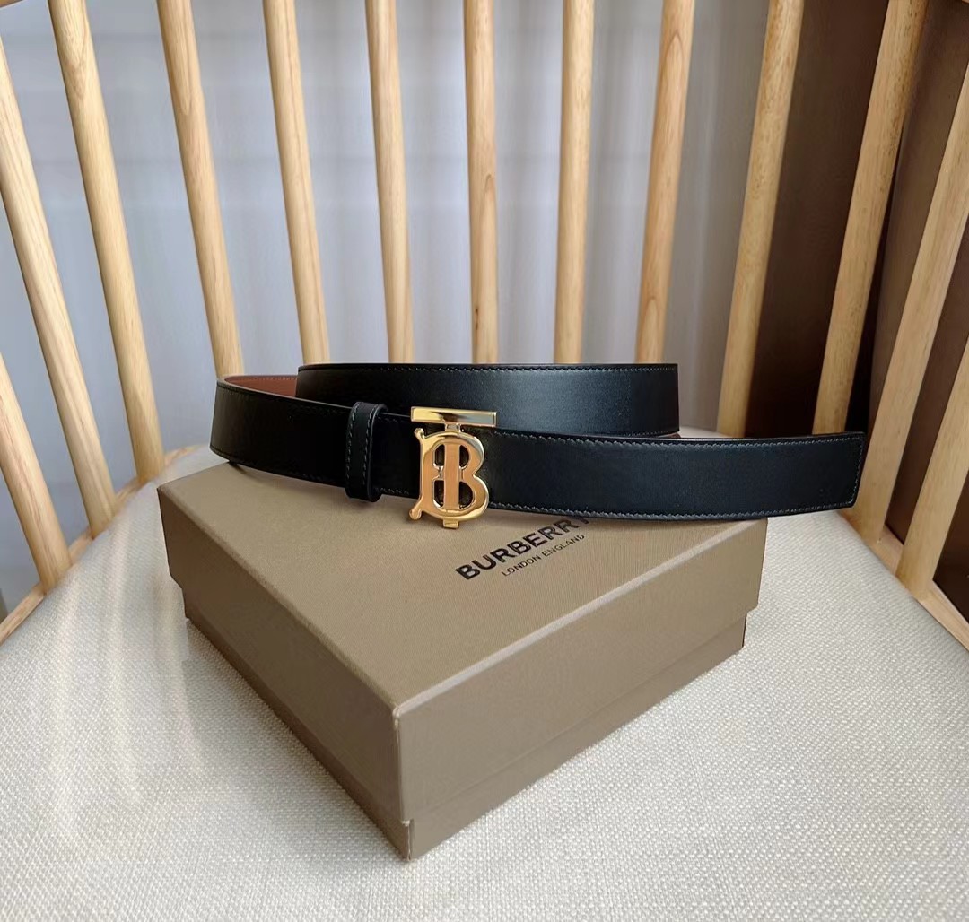 Burberry Men's Leather Reversible TB Belt - everydesigner