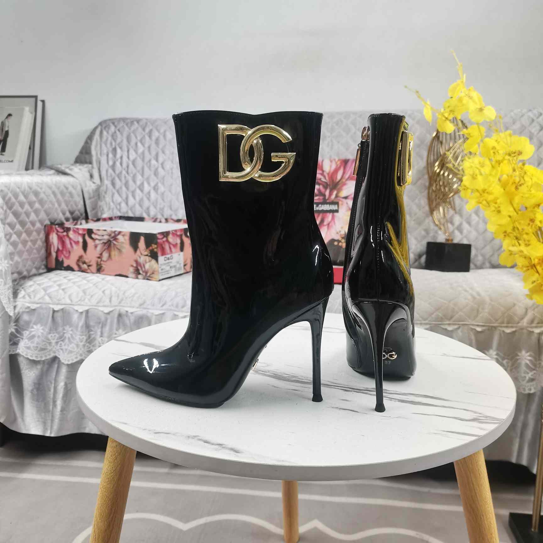 Dolce & Gabbana Calfskin Ankle Boots - everydesigner