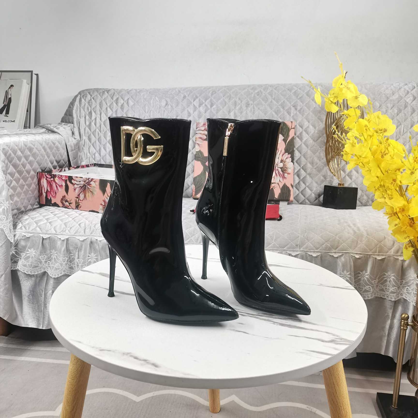 Dolce & Gabbana Calfskin Ankle Boots - everydesigner