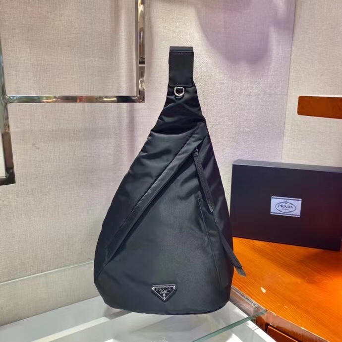 Prada Re-Nylon And Leather Backpack - everydesigner