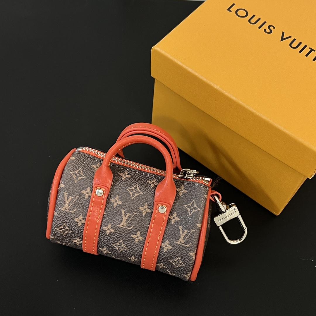 Louis Vuitton LV Colormania Mini Keepall Pouch   M01522 - everydesigner