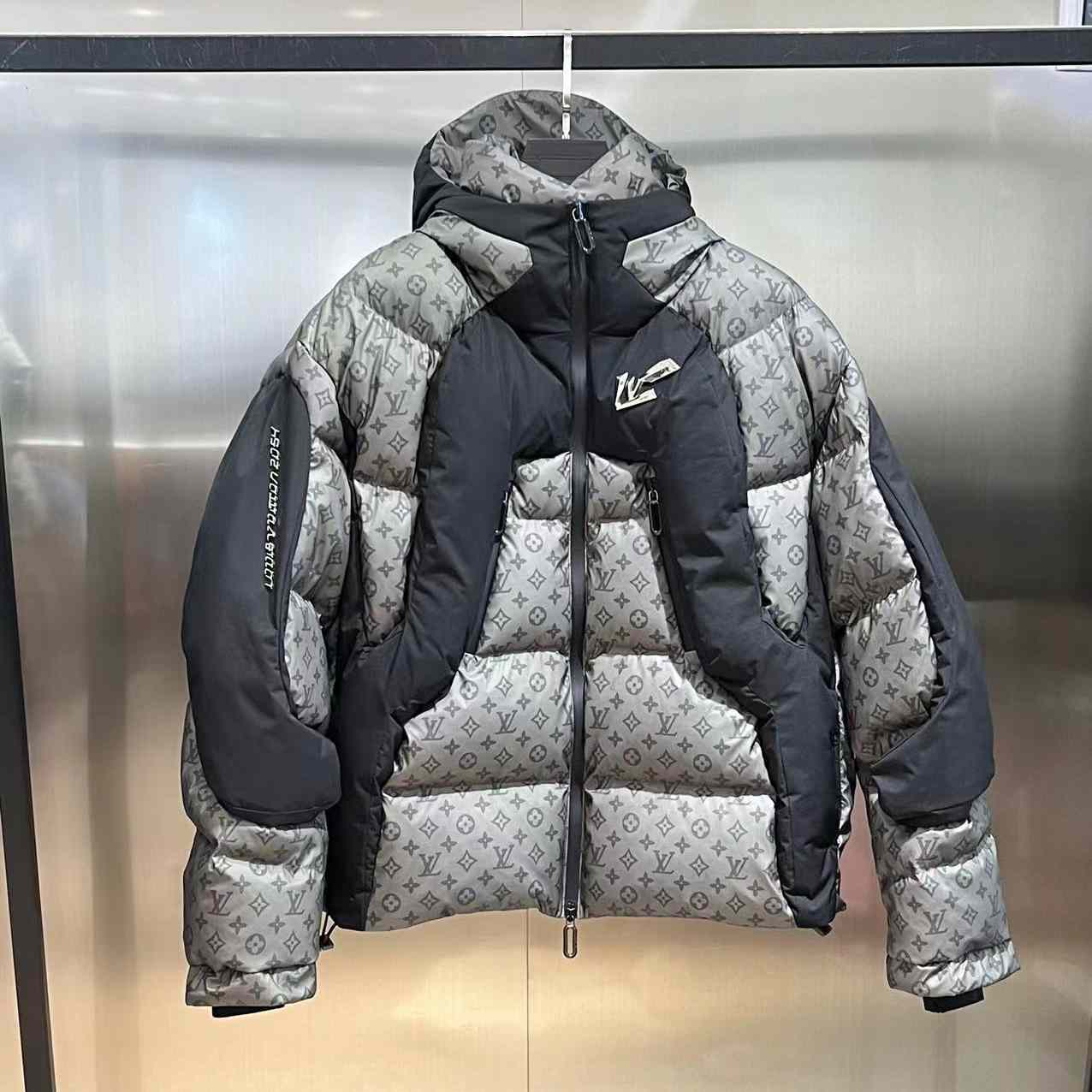 Louis Vuitton 2054 Heat Reactive Puffer - everydesigner