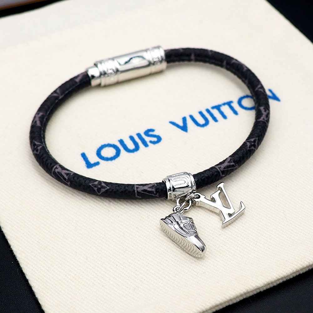 Louis Vuitto LV Icon Trainer Leather Bracelet   M8343 - everydesigner