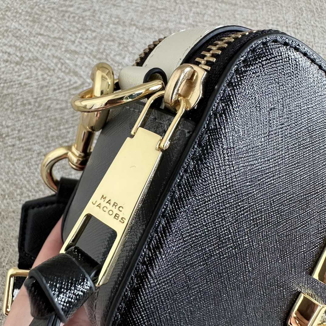 Marc Jacobs Snapshot Small Camera Bag (18/11/6cm) - everydesigner