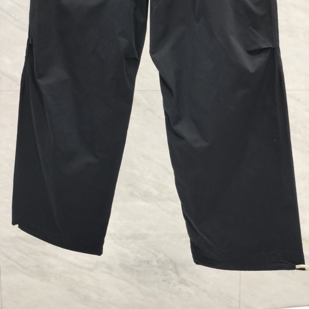 Fear of God Essentials Relaxed Trouser - everydesigner