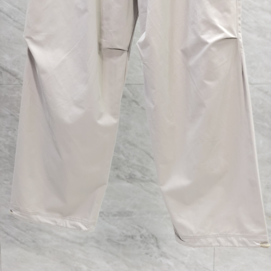 Fear of God Essentials Relaxed Trouser - everydesigner