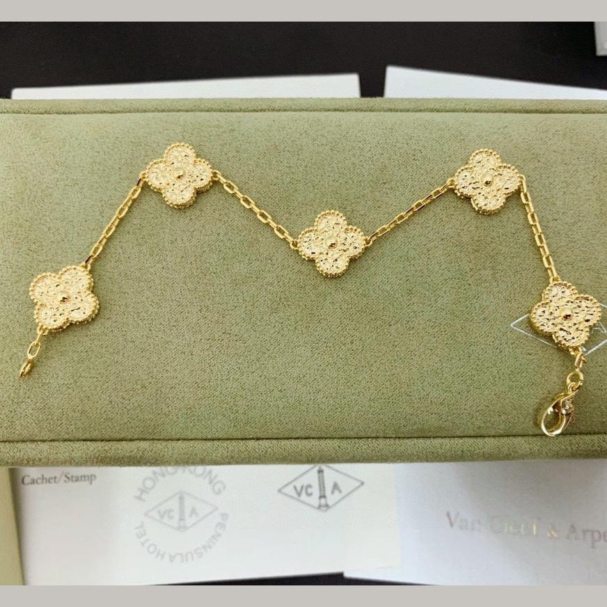 Van Cleef & Arpels Vintage Alhambra Bracelet - everydesigner