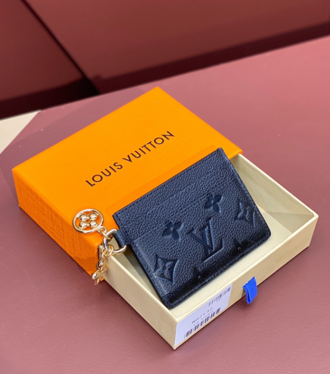 LV Charms Card Holder 10.2 x 7.3 x 0.3cm - everydesigner