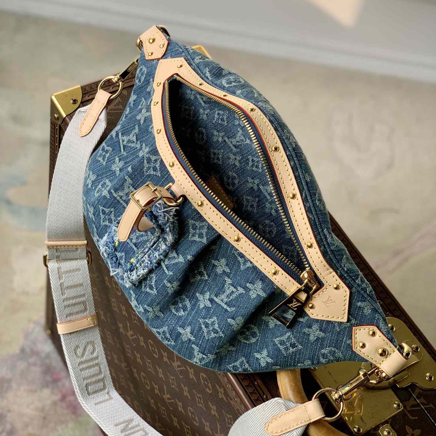 Louis Vuitton High Rise      M46837 - everydesigner