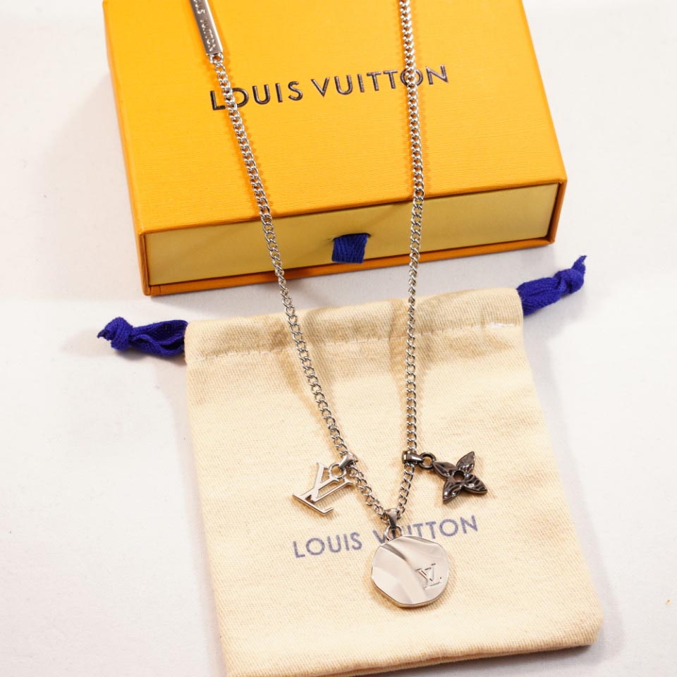 Louis Vuitton LV Liquid Pendant    M01410 - everydesigner