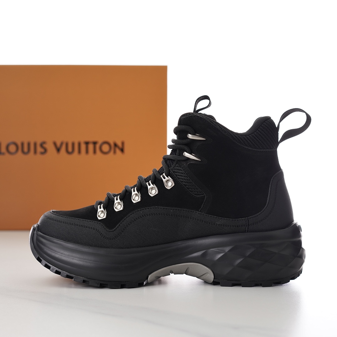 Louis Vuitton LV Discovery Ankle Boot   - everydesigner