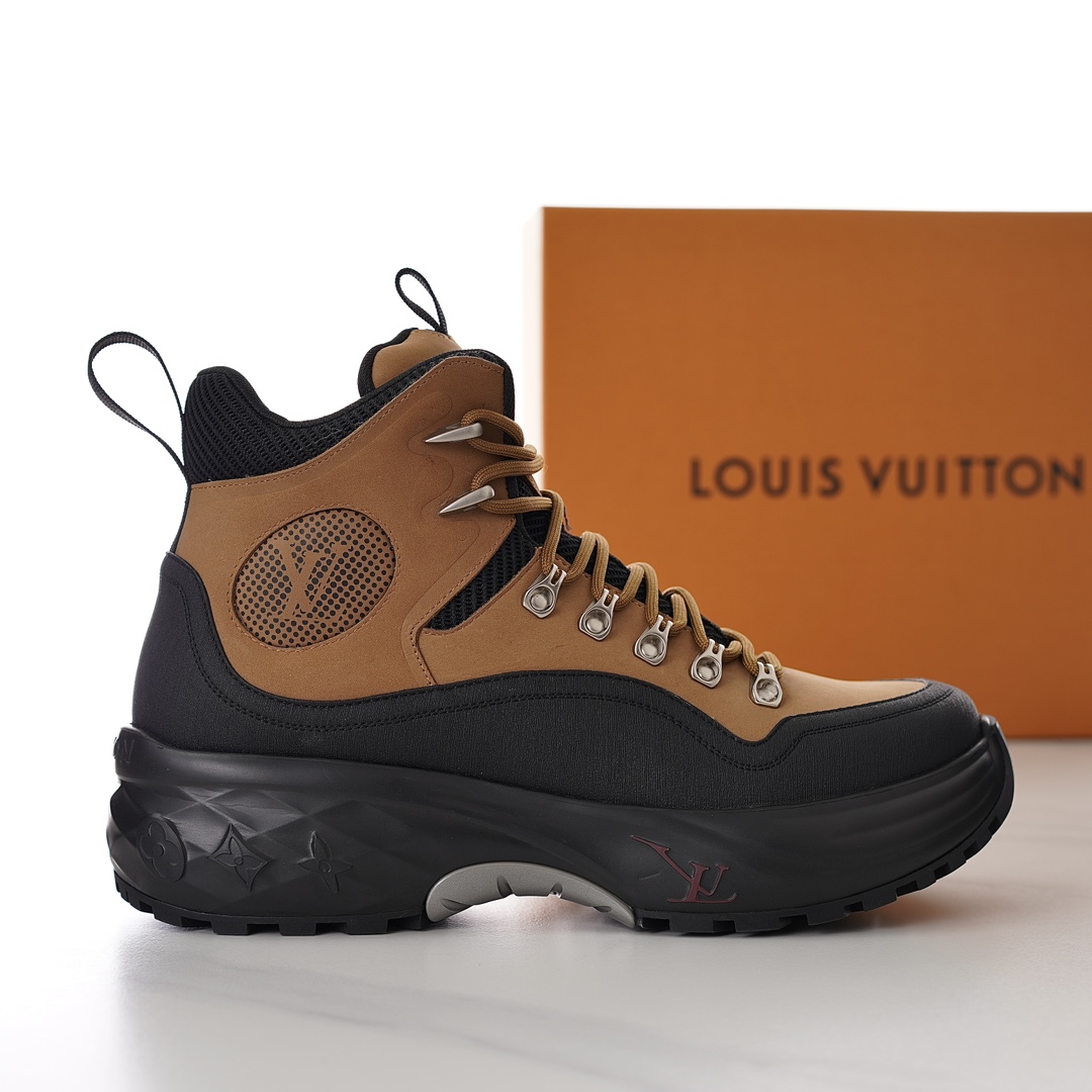 Louis Vuitton LV Discovery Ankle Boot   - everydesigner