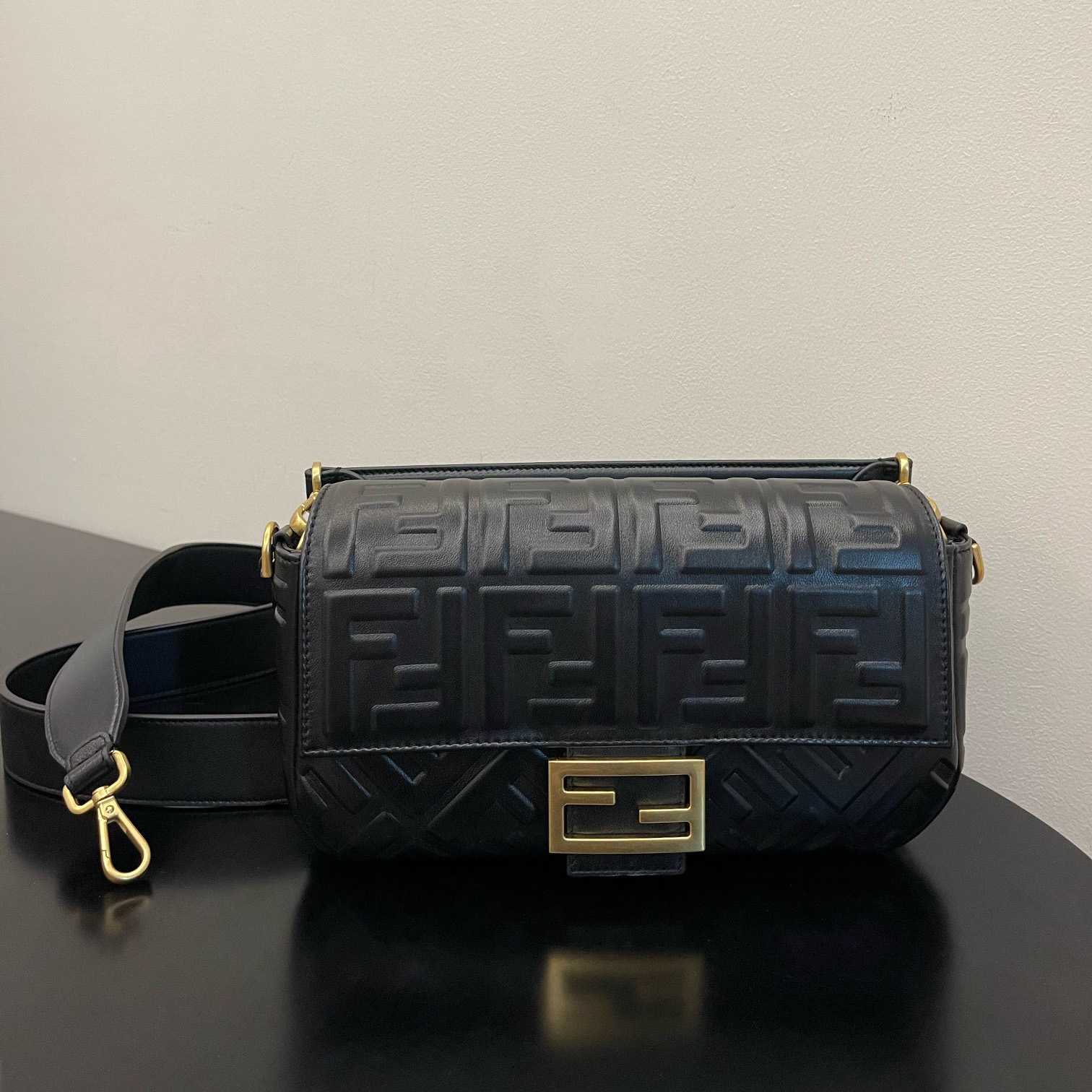 Fendi Baguette Black Leather Bag - everydesigner