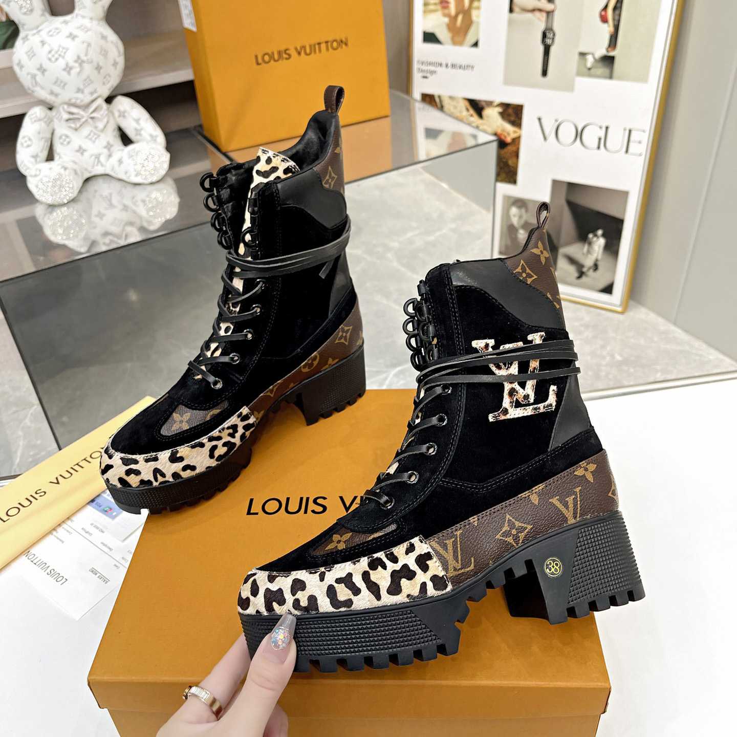 Louis Vuitton Laureate Platform Desert Boot - everydesigner