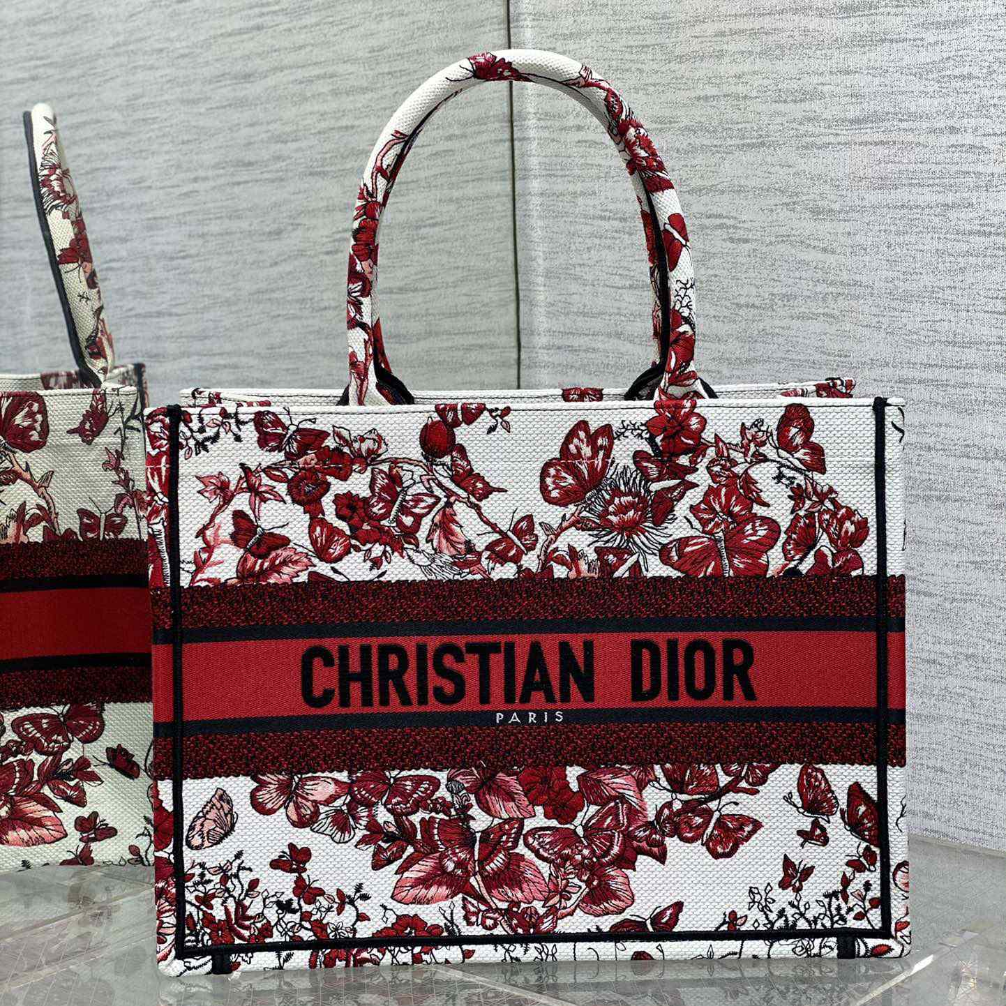 Dior Medium Dior Book Tote - everydesigner