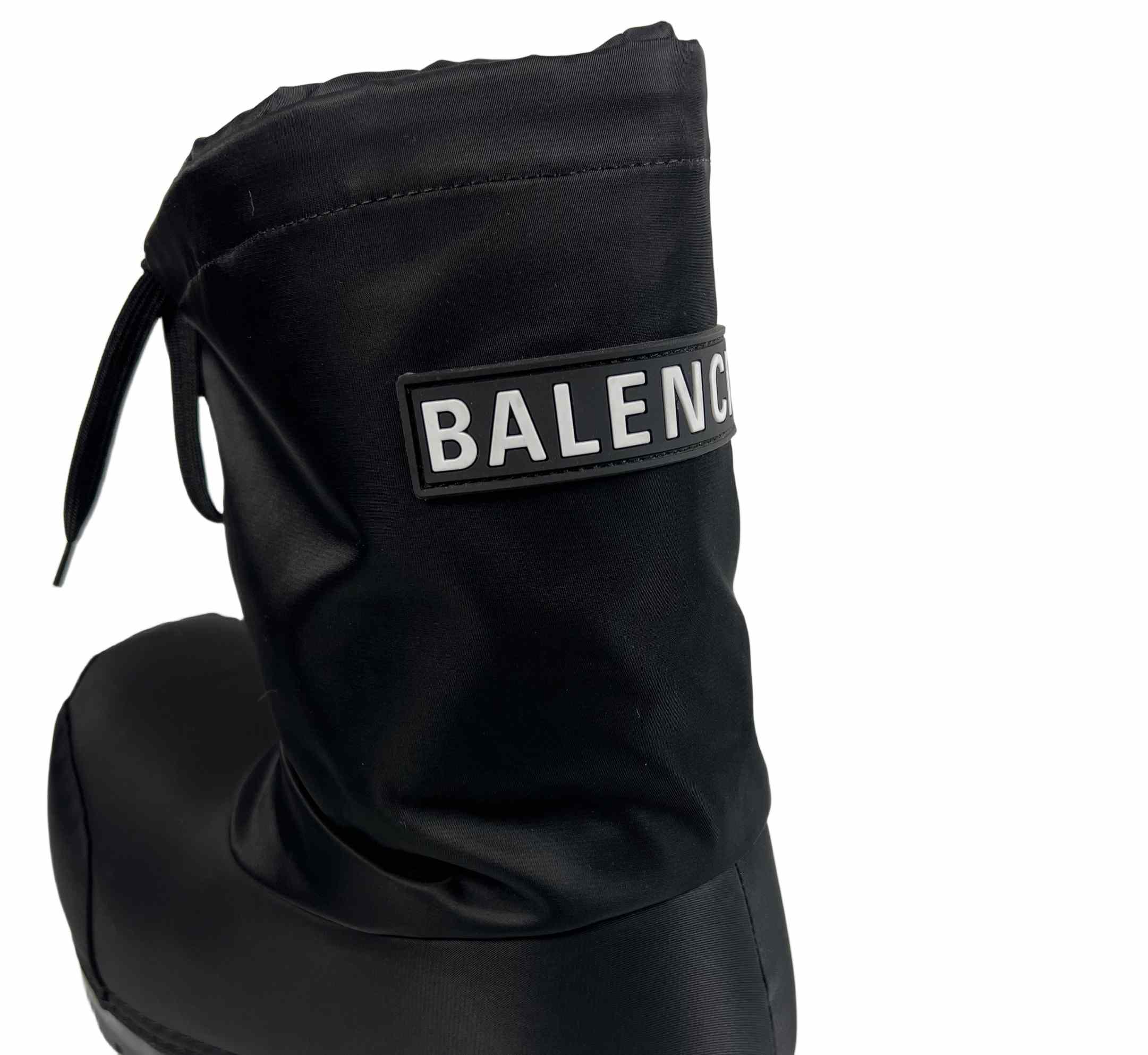 Balenciaga Alaska Low Boot In Black Nylon - everydesigner