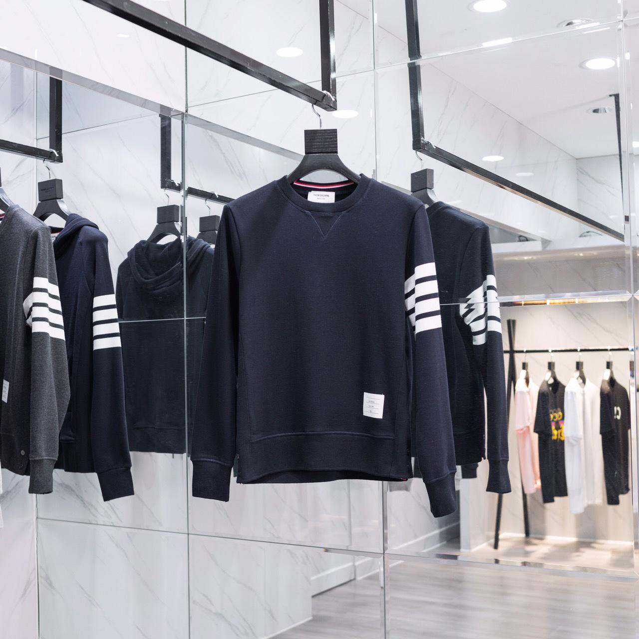 Thom Browne 4 Bar Sweatshirts - everydesigner