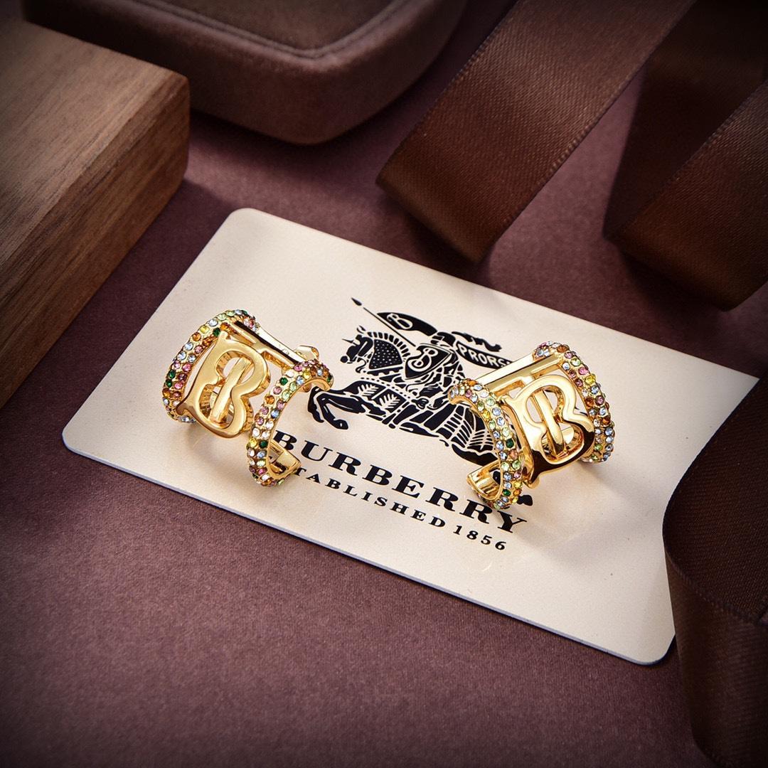 Burberry Logo Crystal Embellished Earrings - everydesigner