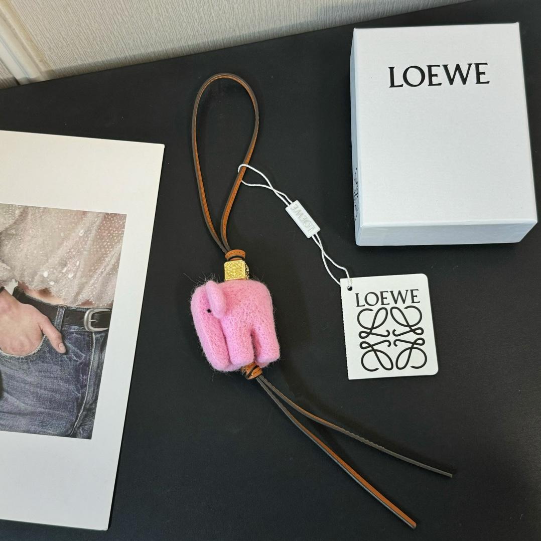 Loewe Elephant Charm In Felt And Calfskin - everydesigner