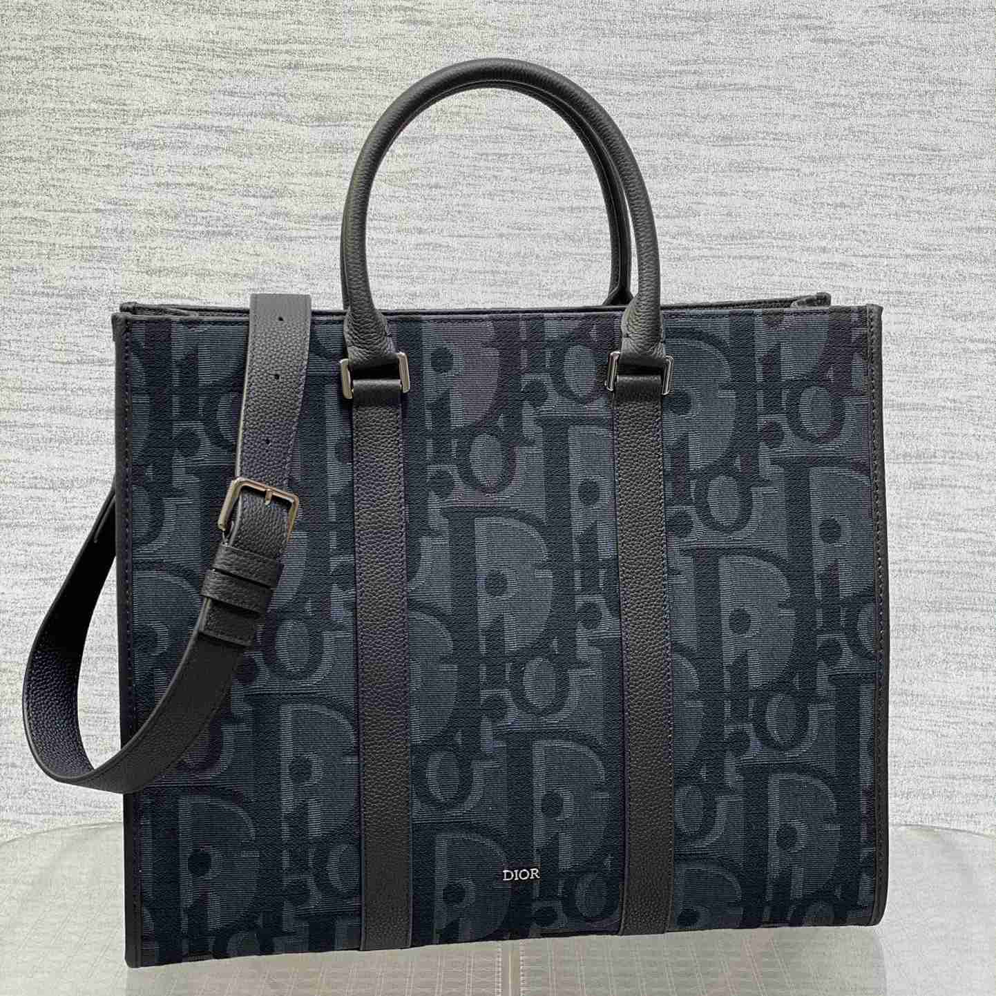 Dior East-West Tote Bag - everydesigner