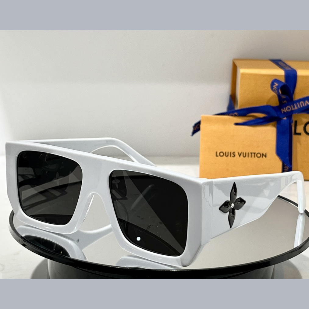 Louis Vuitton Sunglasses   Z2615W - everydesigner