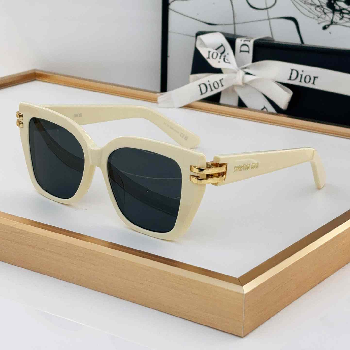 Dior CDior S1I Sunglasses  - everydesigner